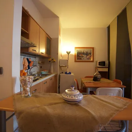 Casa Dante: Giardini Di Atena Apartment *