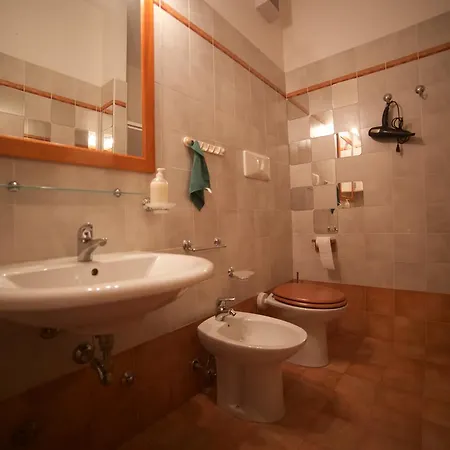Casa Dante: Giardini Di Atena Apartment