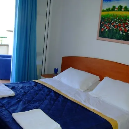 Apartment Casa Dante: Giardini Di Atena